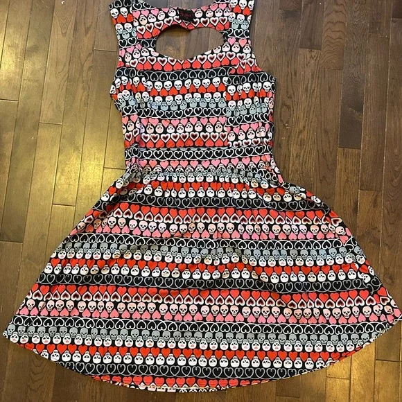 Folter I Heart Skulls Retro Dress Size (XL) - Picture 2 of 6